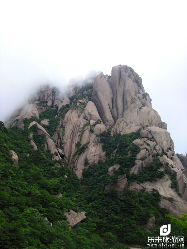 【悅色黃山】登黃山、千島湖、篁嶺油菜花、逛宏村、夜宿湖景房、徽州、雙飛 6 日游